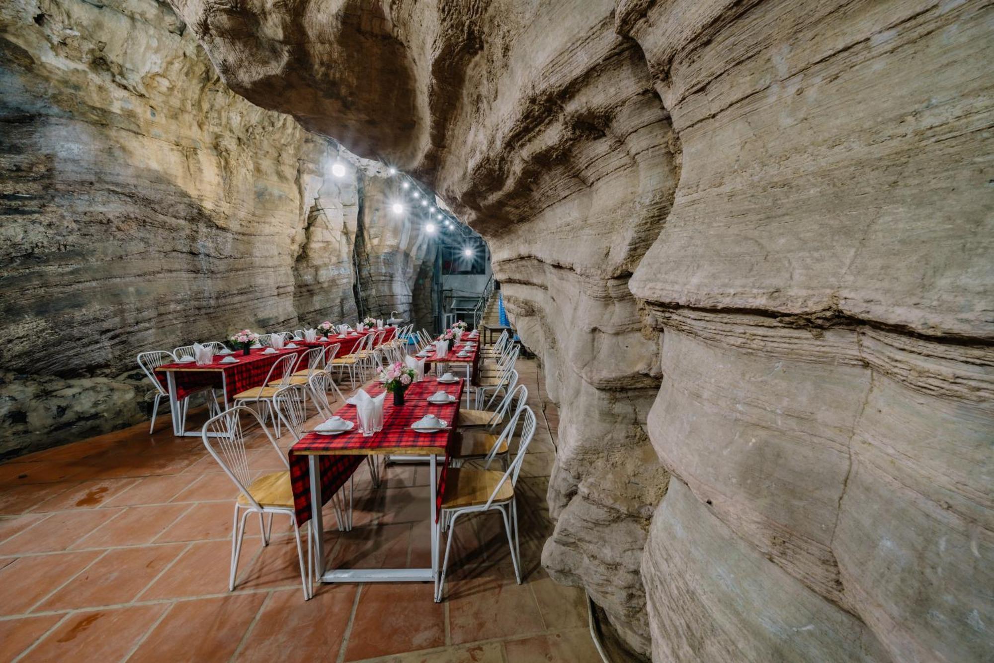 Victor Charlie Hostel 2 Dong Khe Sau 외부 사진