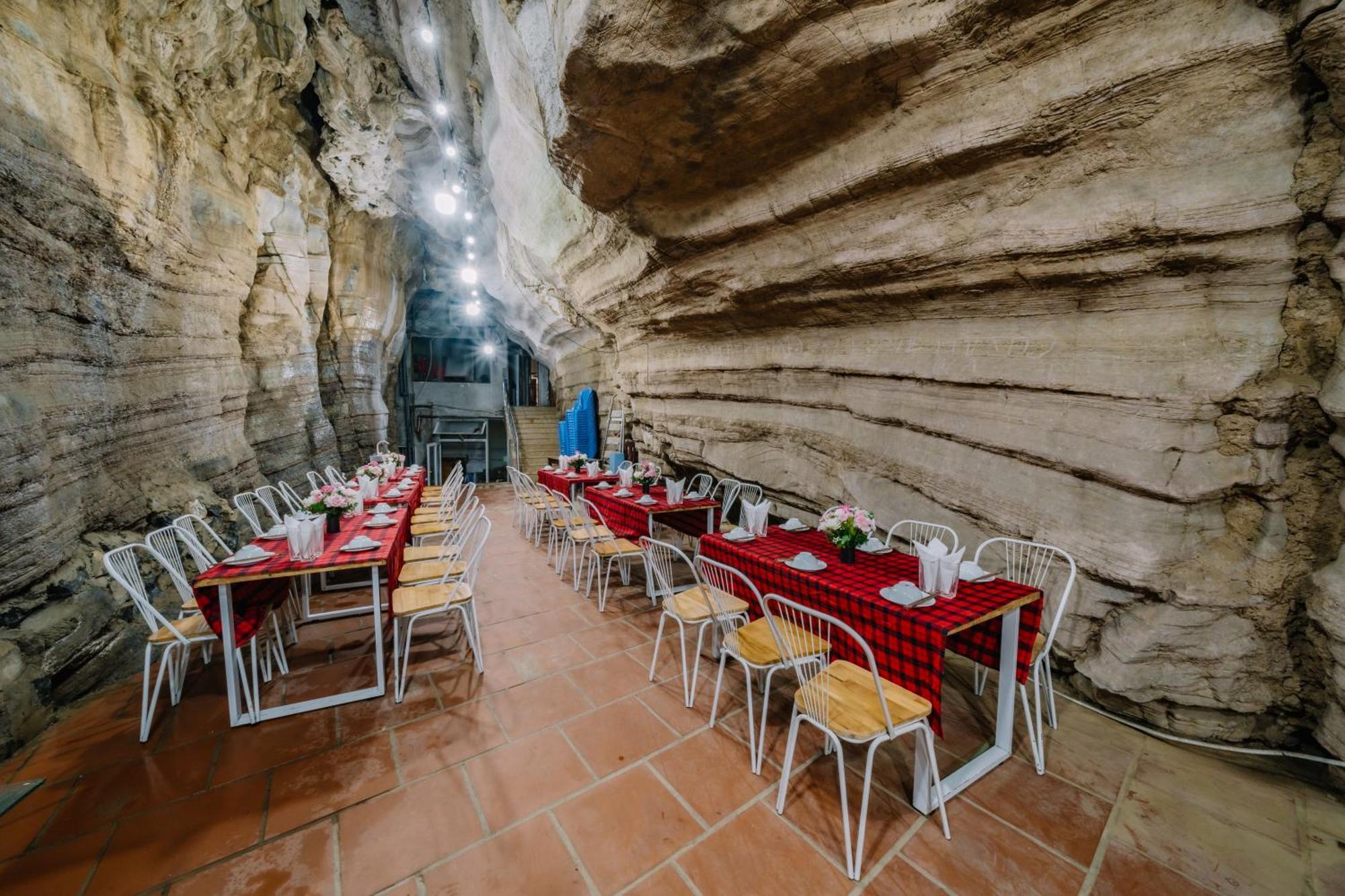 Victor Charlie Hostel 2 Dong Khe Sau 외부 사진