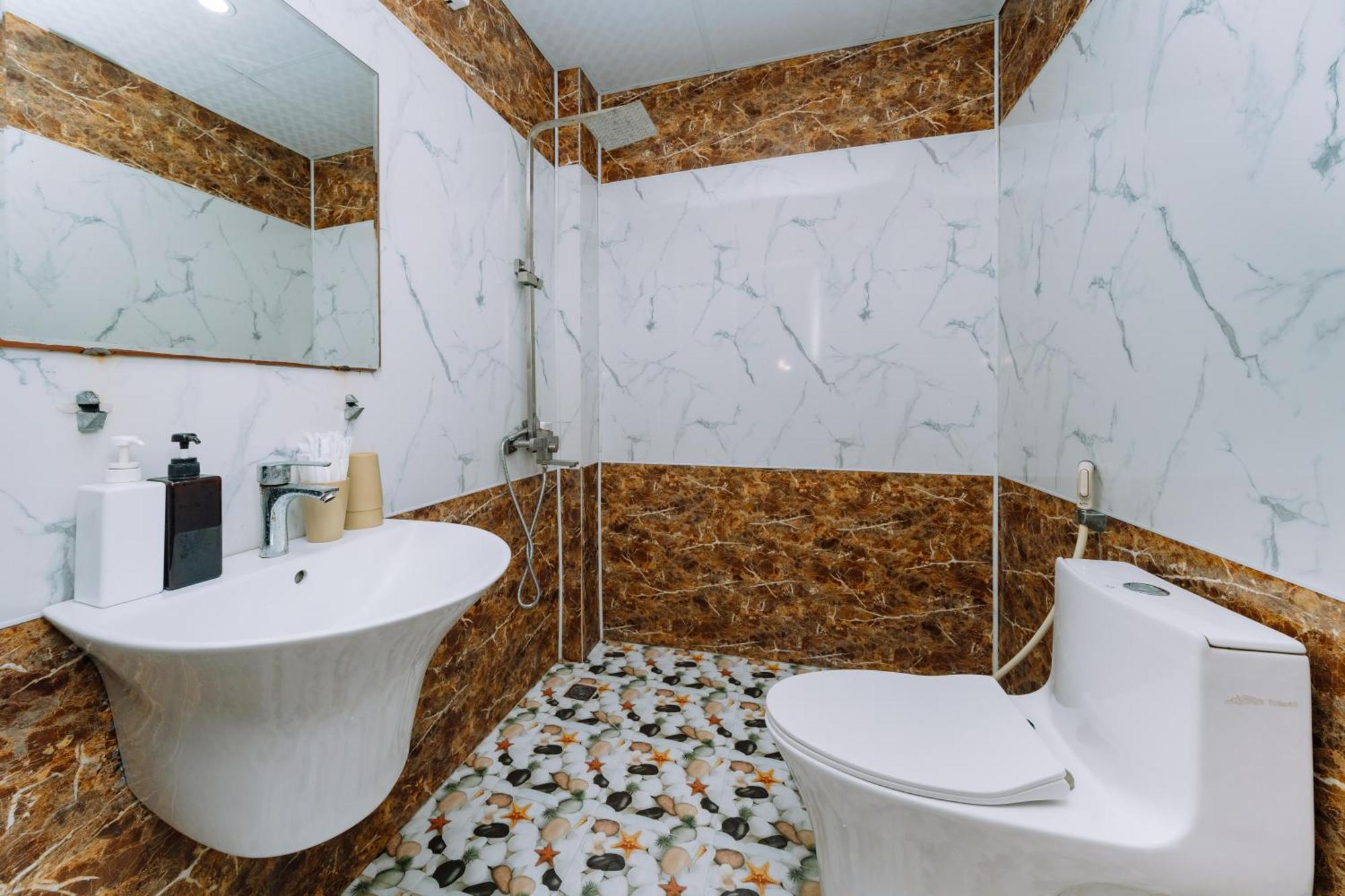Victor Charlie Hostel 2 Dong Khe Sau 외부 사진